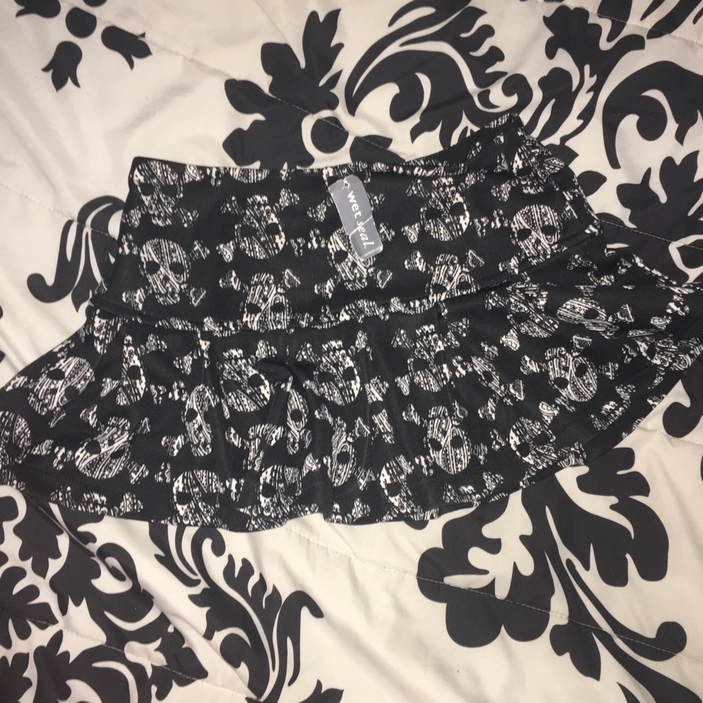 Wet Seal Skull Skirt!